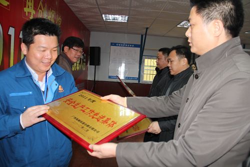 灌凤1标喜获业主多项夸奖 - 企业要闻 - J9集团