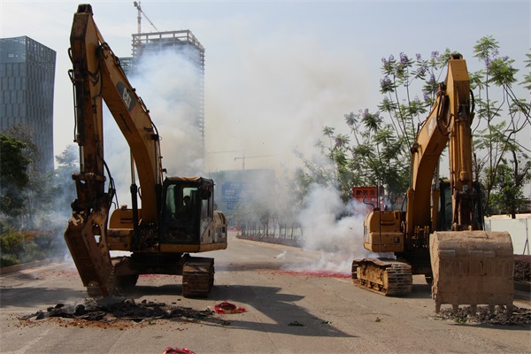 南宁市歌海路-平乐大道立交正式拉开施工序幕  - 工程动态 - J9集团
